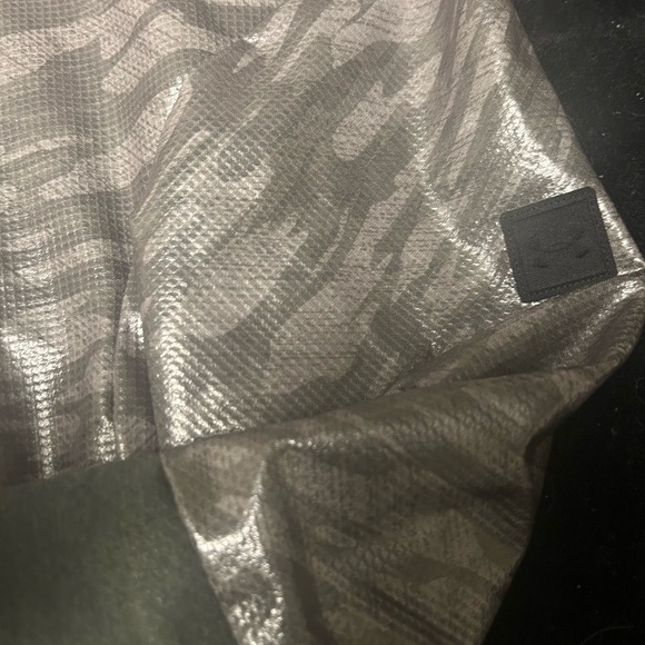 Underarmour Green and Gray Hooded Jacket - Picture 5 of 7